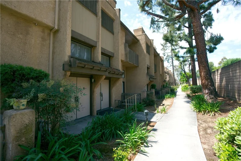 902 Michelle Court 4, Montebello, CA 90640