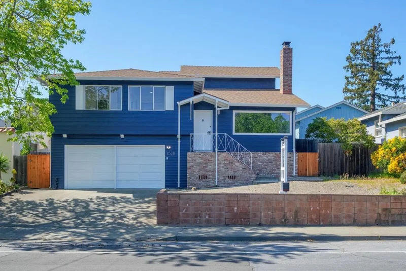 2528 Jefferson Avenue, Redwood City, CA 94062