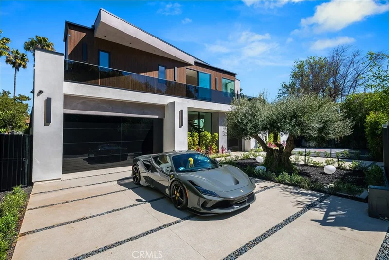 4540 Gloria Avenue, Encino, CA 91436