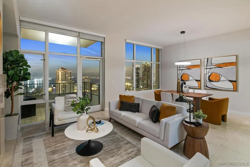 550 Front St. 2304, San Diego, CA 92101