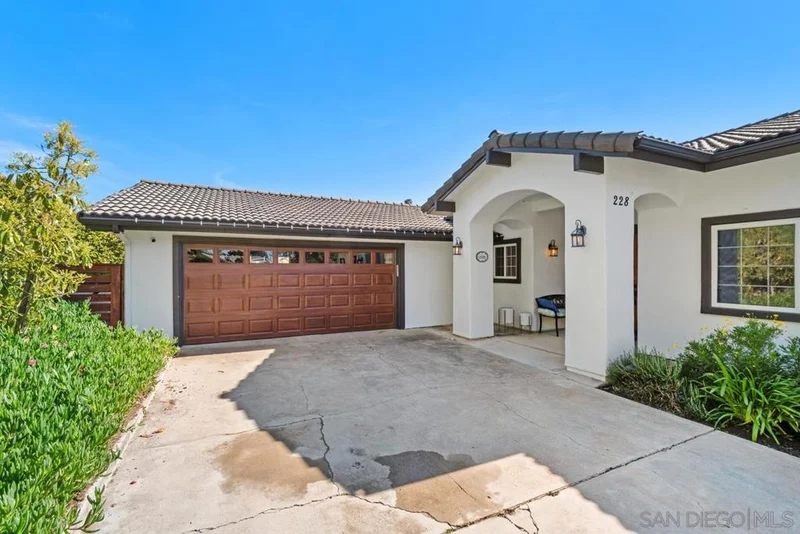 228 Dewitt Ct., El Cajon, CA 92020