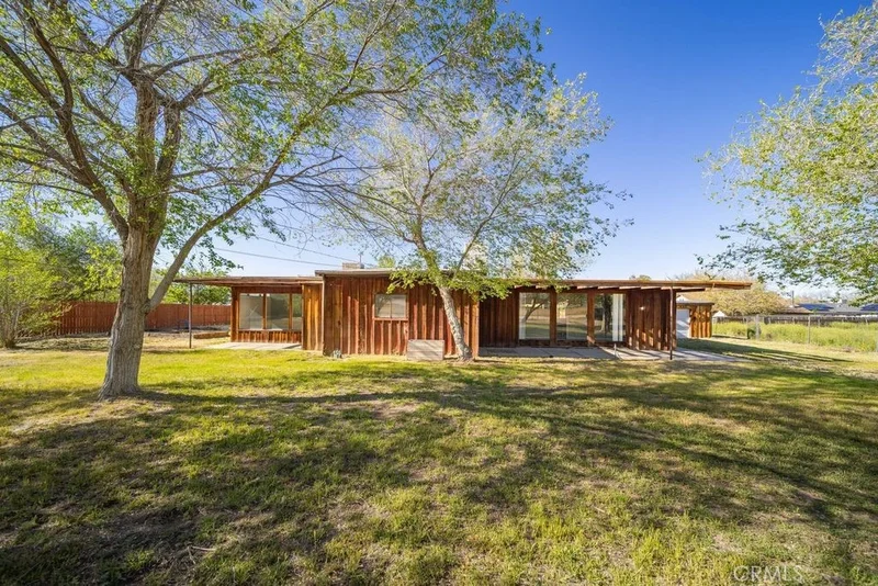 2265 W Avenue L, Lancaster, CA 93536