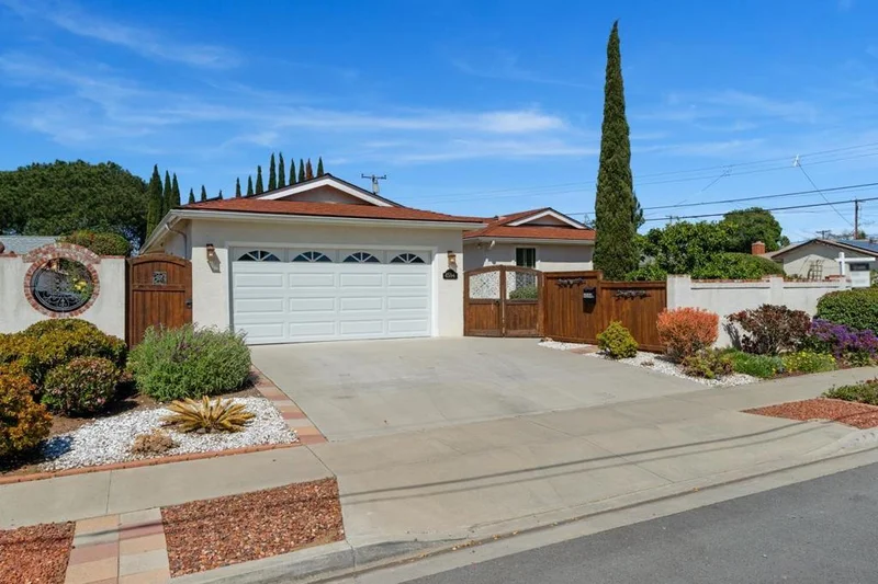4594 Mt Henry Place, San Diego, CA 92117