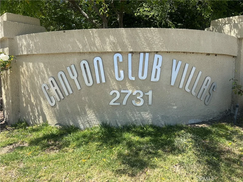 2731 Erringer Road 35, Simi Valley, CA 93065
