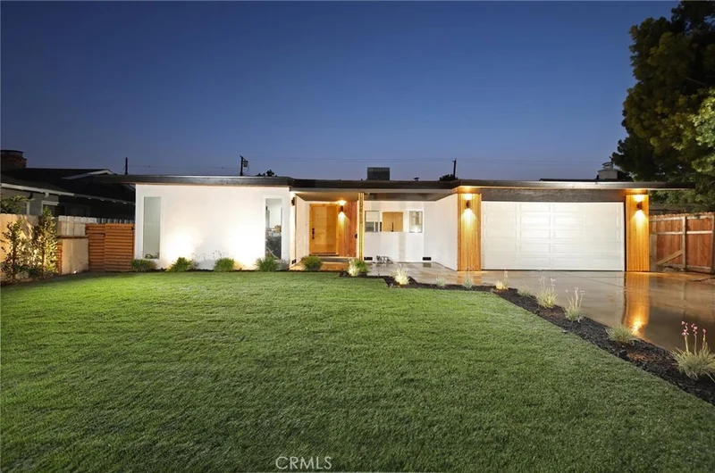 10415 Bevis Avenue, San Fernando, CA 91345