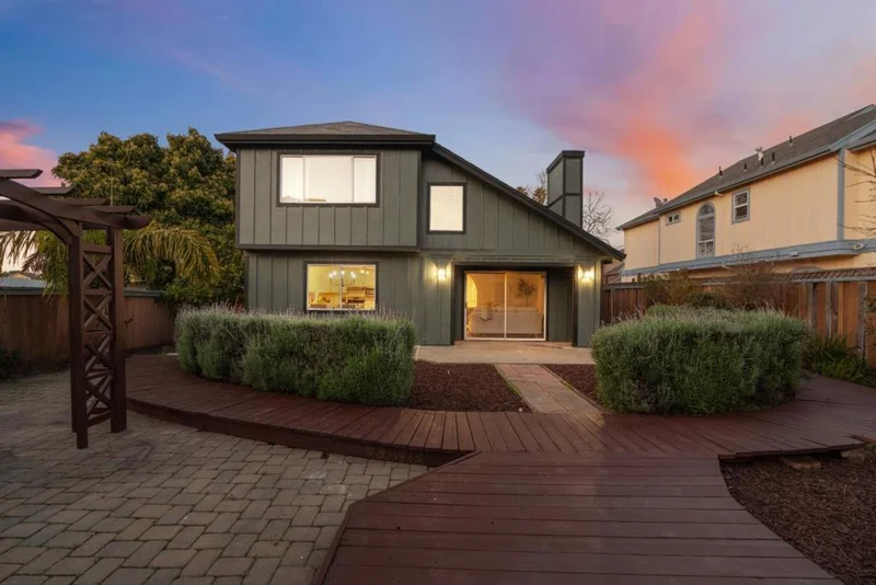 1856 Cisco, Santa Cruz, CA 95062