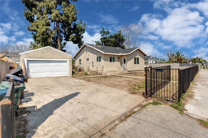12515 S Mona Boulevard, Compton, CA 90222