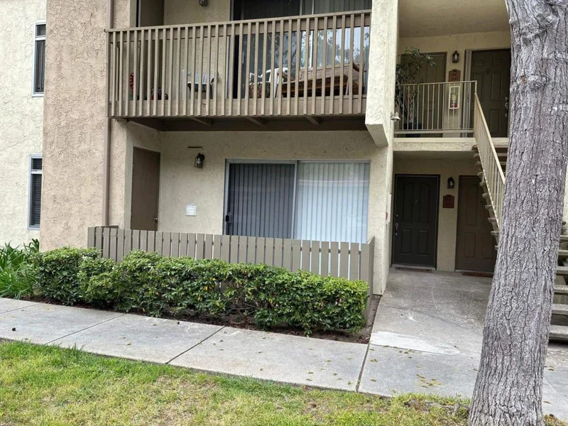 432 Edgehill Lane 65, Oceanside, CA 92054