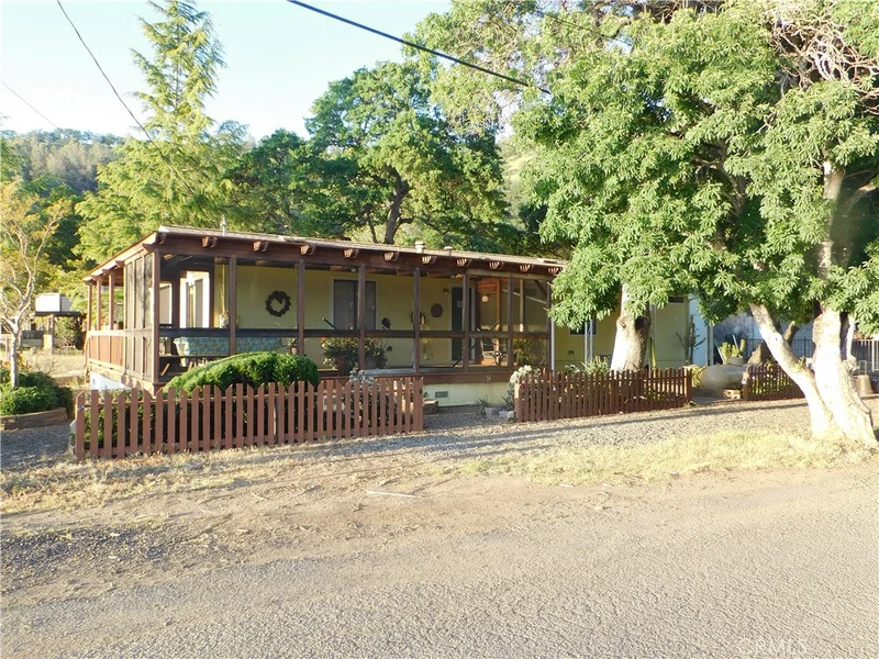 11450 Lakeshore Drive, Clearlake, CA 95422
