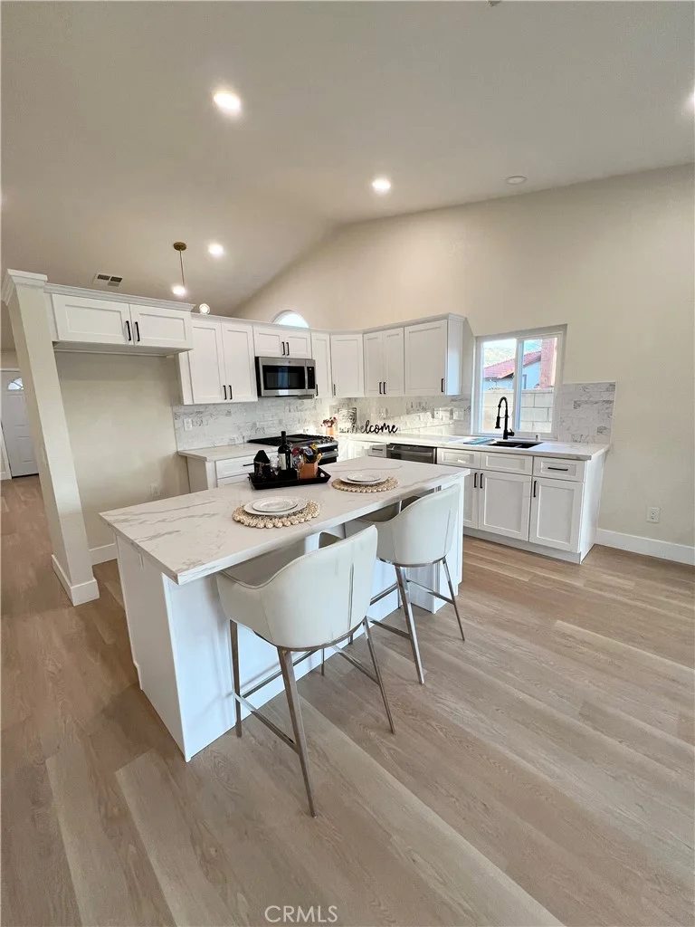 11316 Redwood Court, Fontana, CA 92337