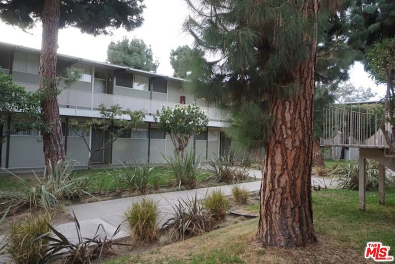11133 Rose Avenue 20 photo 2