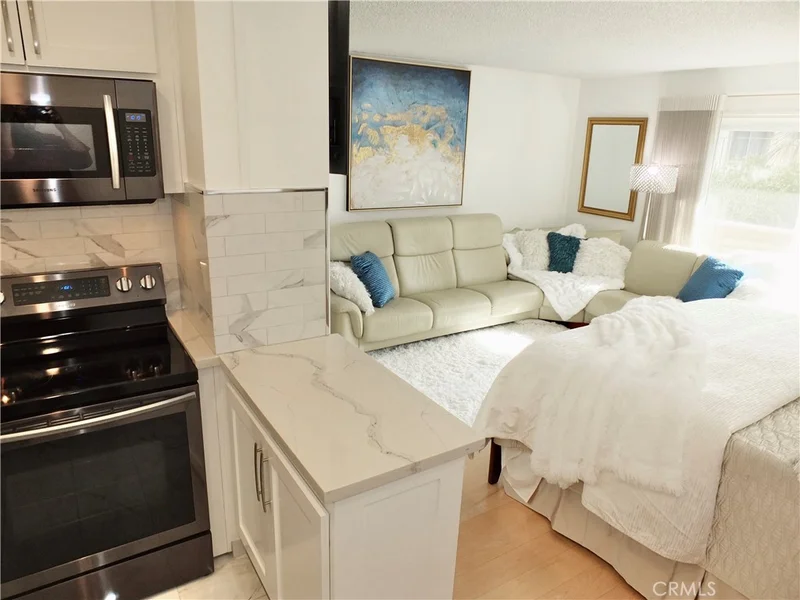 5585 E Pacific Coast Highway 360, Long Beach, CA 90804