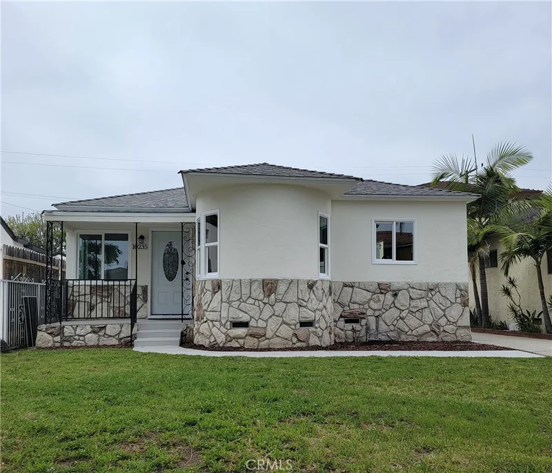 10235 Kauffman Avenue, South Gate, CA 90280