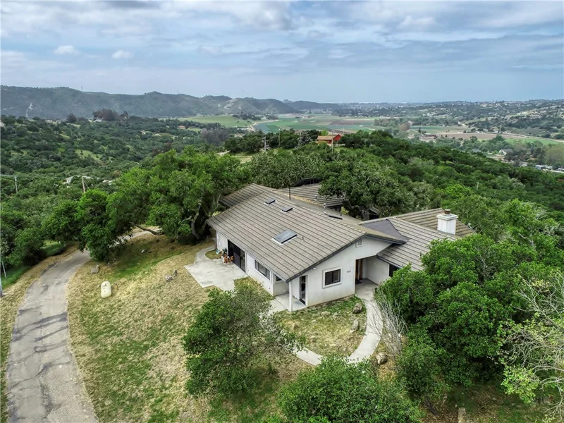794 798 Manuela Way, Arroyo Grande, CA 93420