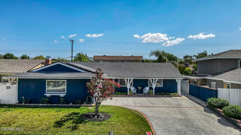 2250 Medina Avenue, Simi Valley, CA 93063