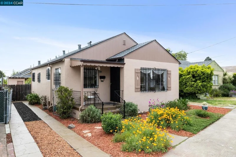 10455 Longfellow Ave, Oakland, CA 94603