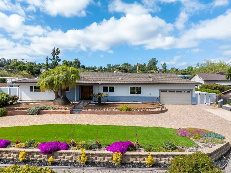 11472 Fuerte Farms Road, El Cajon, CA 92020