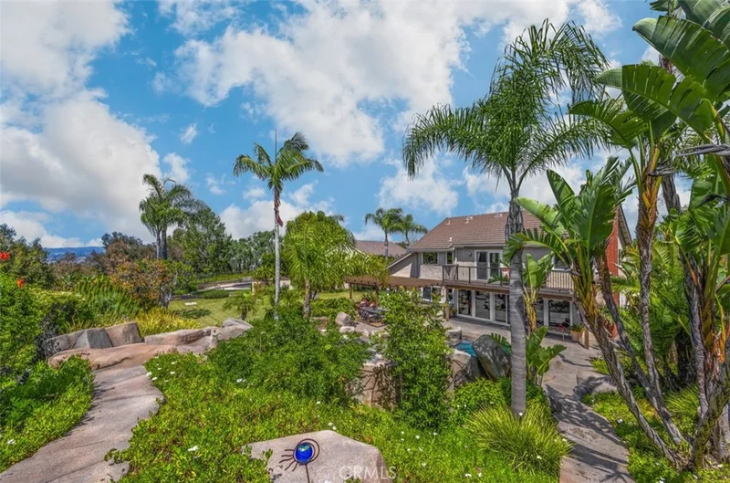 4301 E Valley Gate Drive, Anaheim, CA 92807