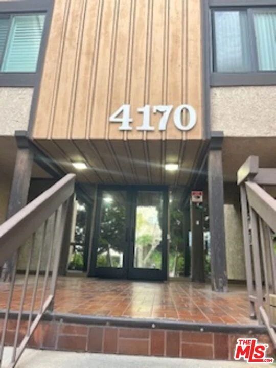 4170 Elm Avenue 206, Long Beach, CA 90807