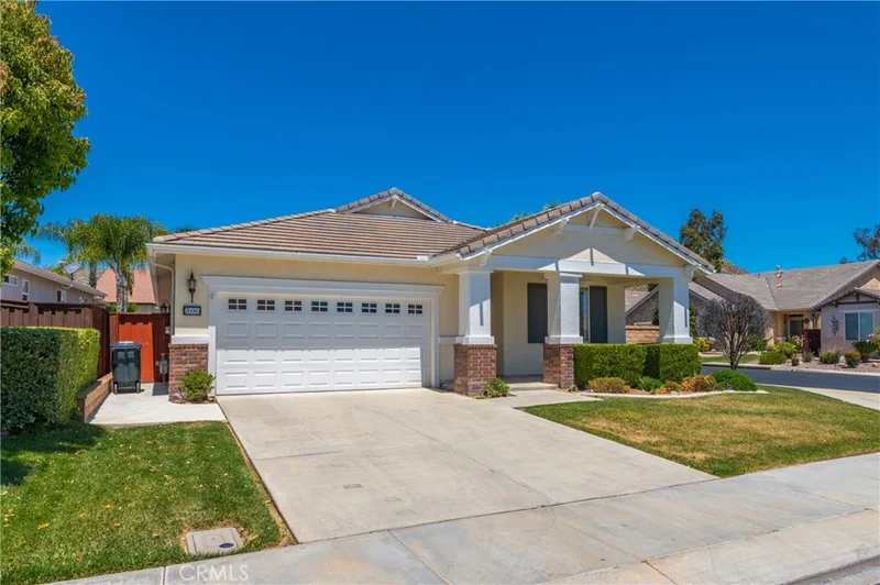 7696 Gibson Circle, Hemet, CA 92545