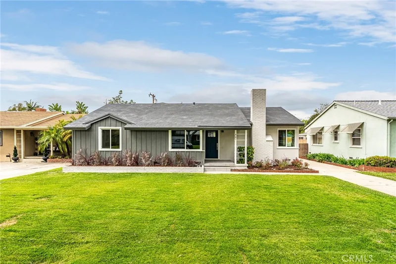 901 E Buffalo Avenue, Santa Ana, CA 92706