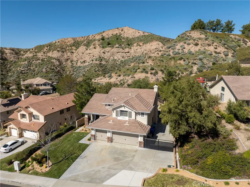 29655 Mammoth Lane, Canyon Country, CA 91387