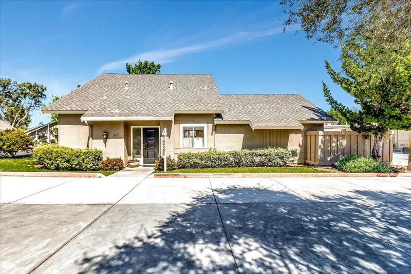 225 Escobar Avenue, Los Gatos, CA 95032