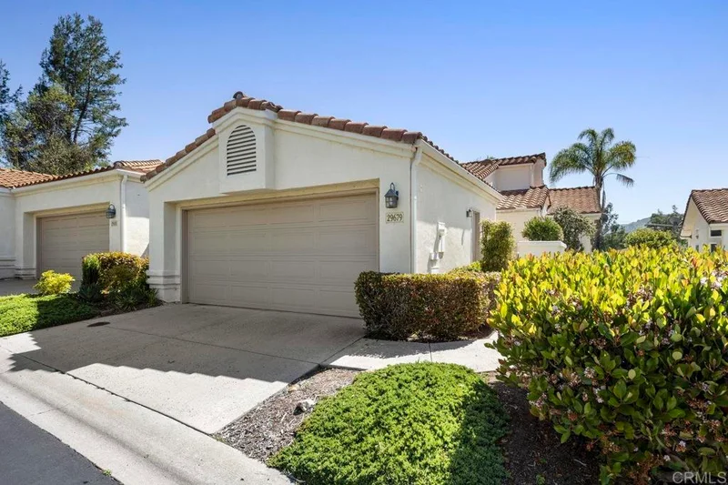 29679 Circle R Greens Drive, Escondido, CA 92026