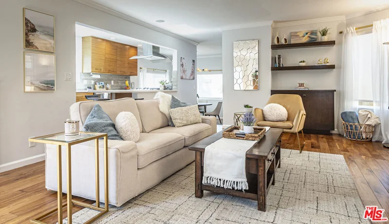 852 Cypress Avenue, Hermosa Beach, CA 90254