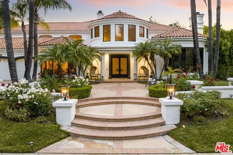 5623 Manley Court, Calabasas, CA 91302
