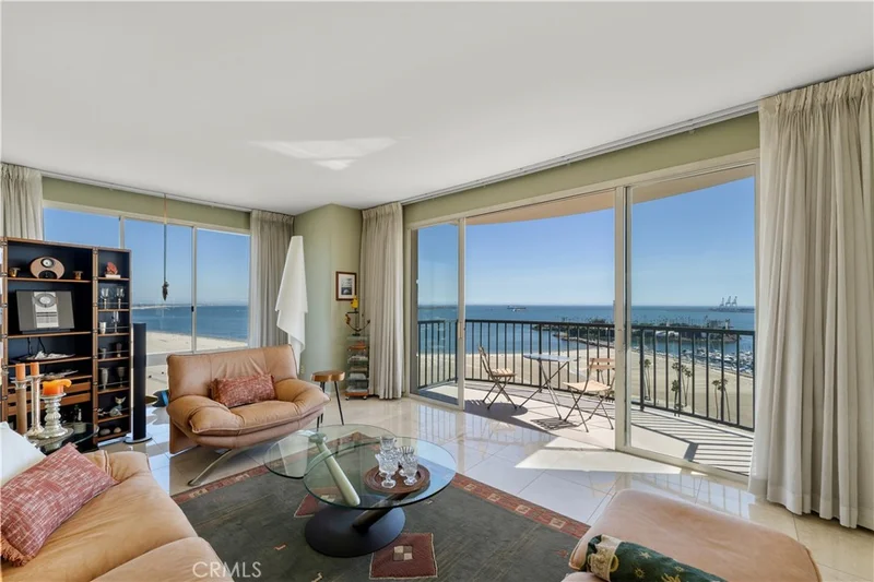 850 E Ocean Boulevard 1305, Long Beach, CA 90802