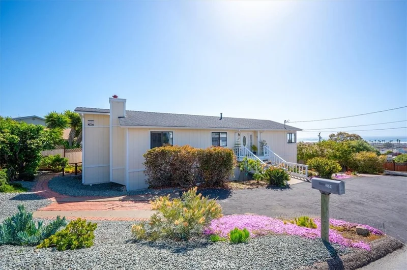 2599 Koa Avenue, Morro Bay, CA 93442