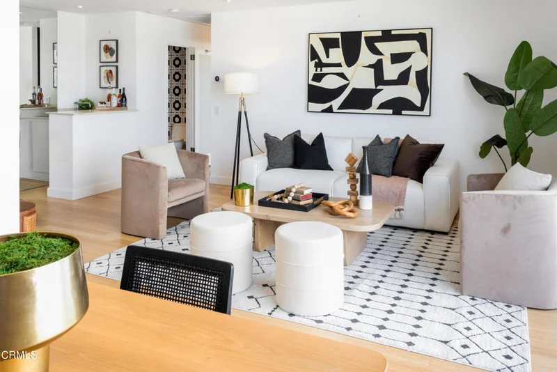 100 S Doheny Drive 1002, Los Angeles, CA 90048