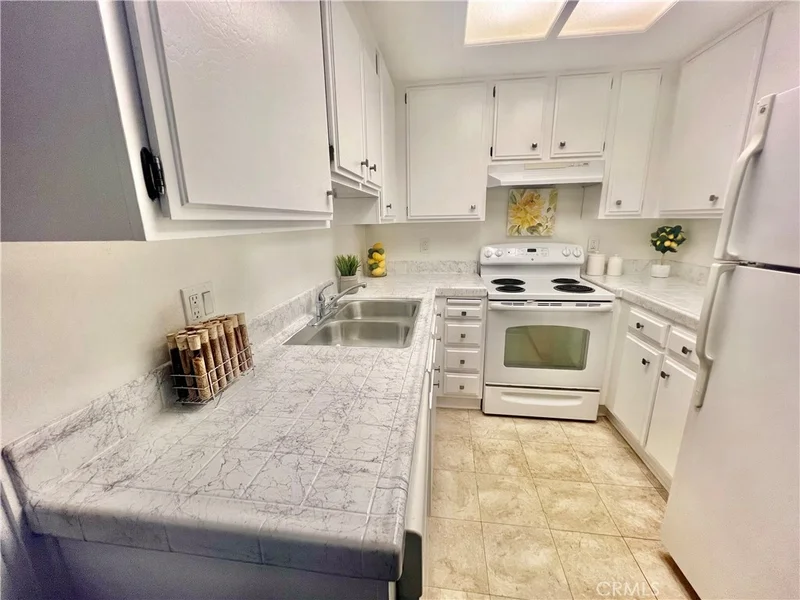 18900 Delaware Street 218, Huntington Beach, CA 92648