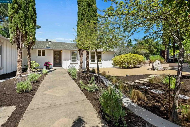 27 Bates Blvd., Orinda, CA 94563-2813