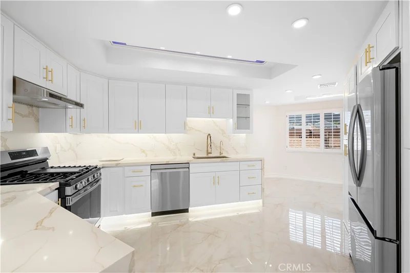 412 N Kenwood Street 302, Glendale, CA 91206