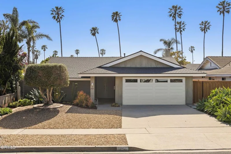 2585 Clearview Avenue, Ventura, CA 93001