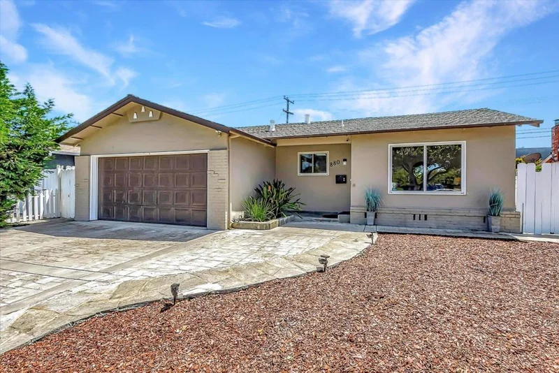880 Keith Lane, Santa Clara, CA 95054