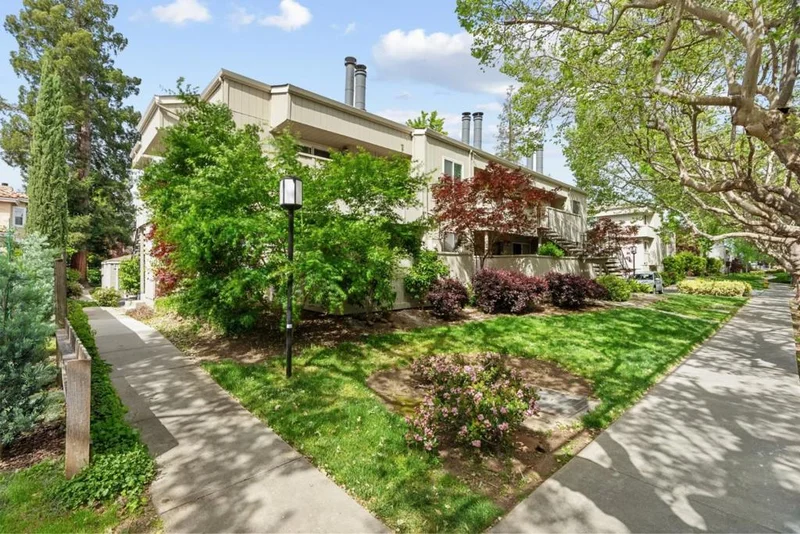 903 Apricot Avenue A, Campbell, CA 95008