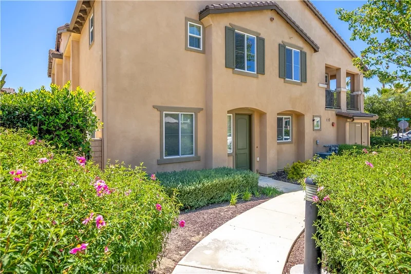 43074 Avenida Abril 140, Temecula, CA 92592