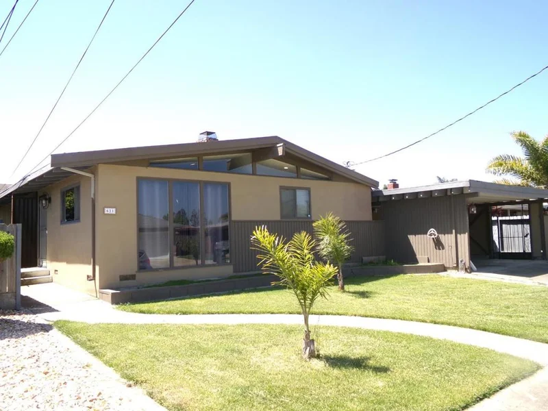 621 Walnut Lane, Hollister, CA 95023