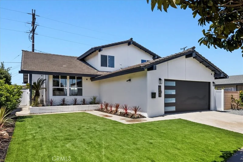 18629 Manhattan Place, Torrance, CA 90504