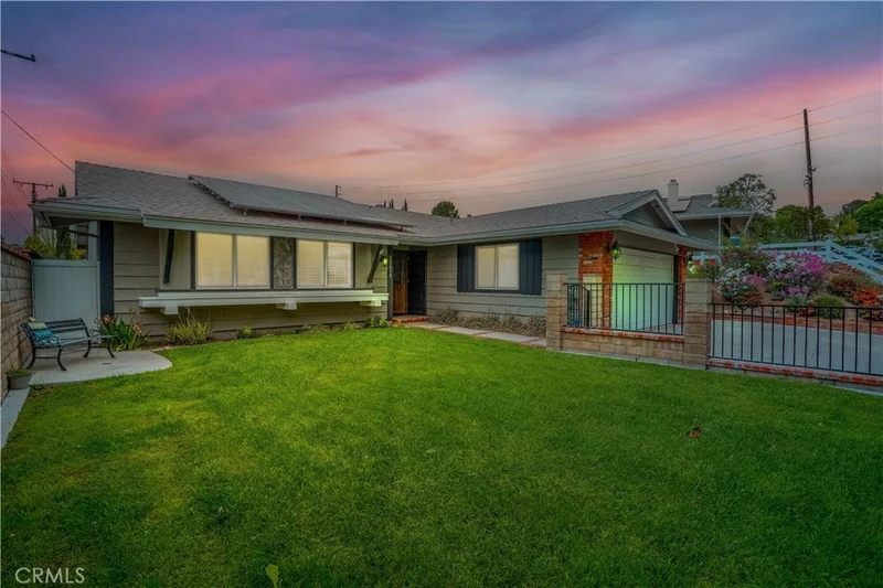22679 Barcotta Drive, Saugus, CA 91350