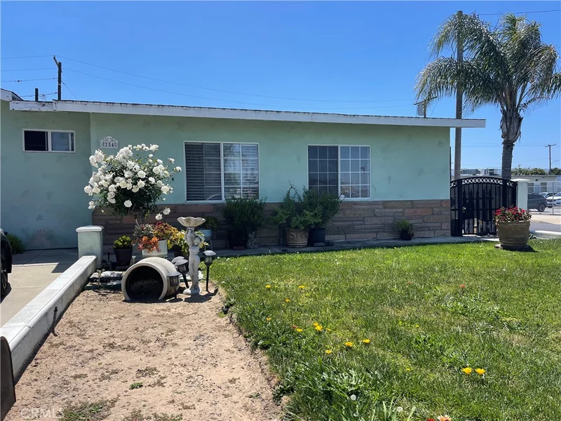 254 W 233rd Street, Carson, CA 90745