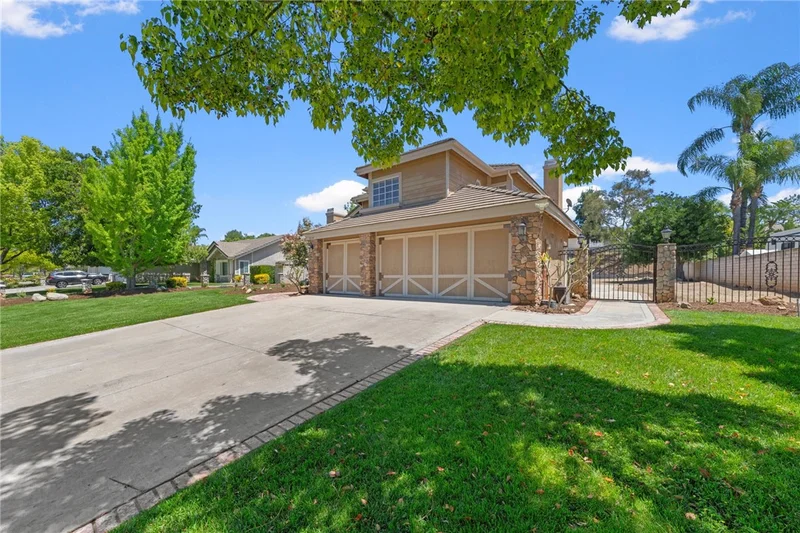 7834 Westpark Drive, Riverside, CA 92506