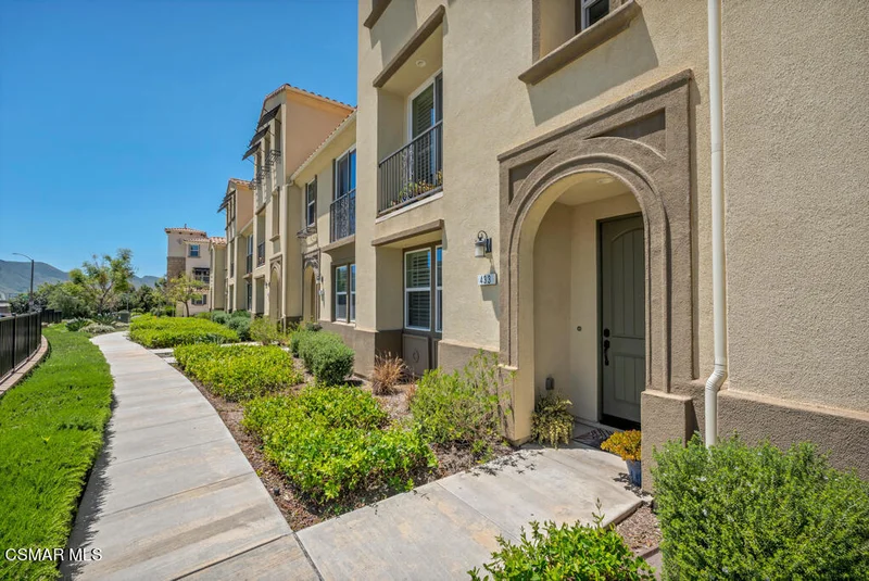 433 Camino Ruiz, Camarillo, CA 93012