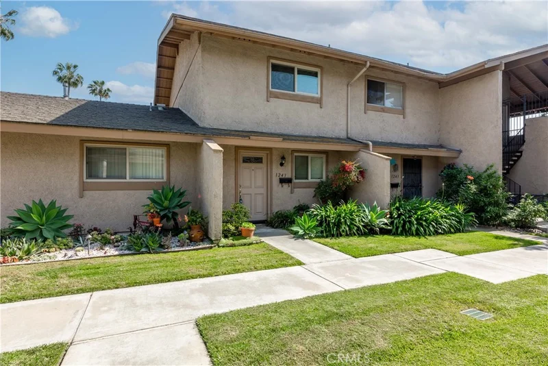1243 N Kraemer Blvd, Placentia, CA 92870