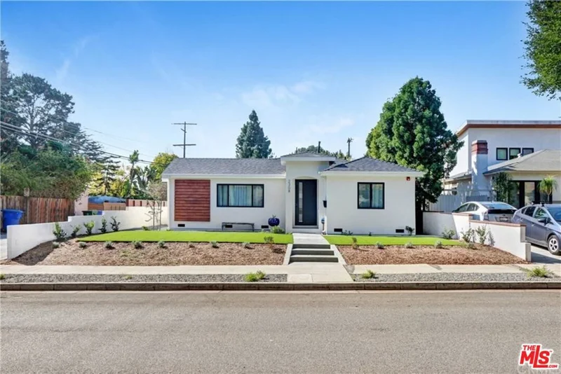 2308 Cloverfield Boulevard, Santa Monica, CA 90405