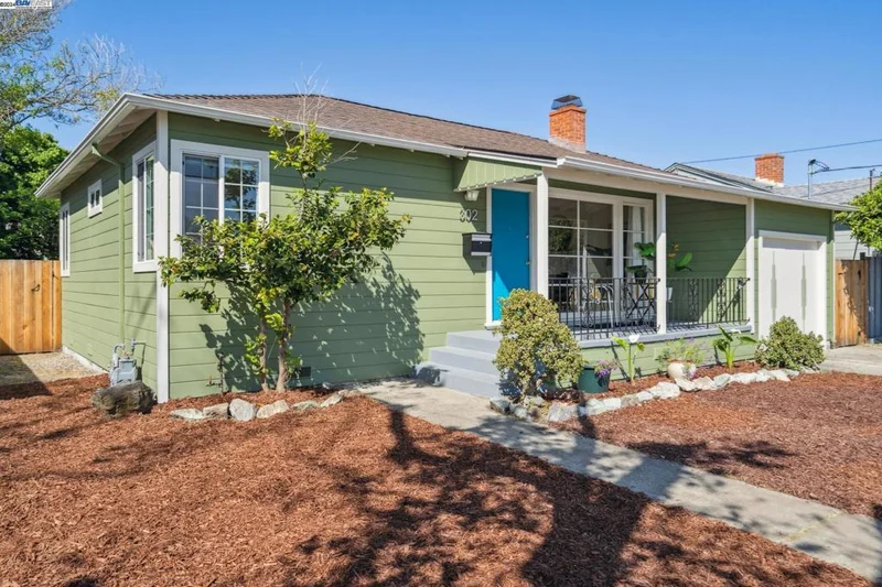 302 Maitland Dr, Alameda, CA 94502