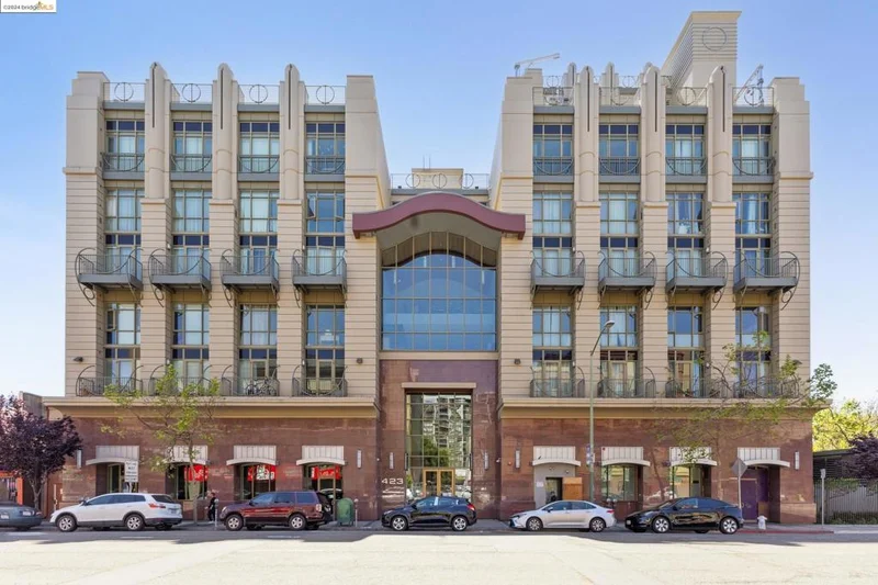 423 7th Street 314, Oakland, CA 94607